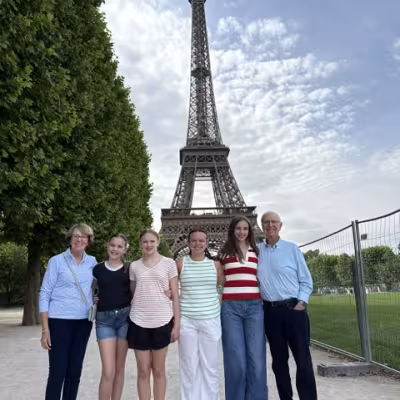 Eiffel Tower family photo 