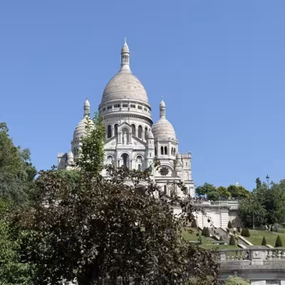 Iconic buidling in Paris 